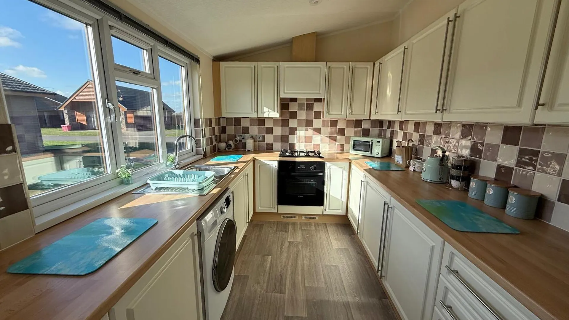 Eden Lodge-Tranquil-Hot Tub-Fishing-7M To Beach Garton